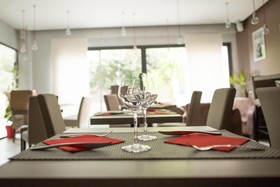 Holidays & Work HOTEL RESTAURANT