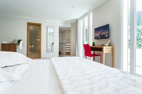 Villa Velvet
