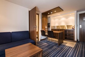 Holiday Inn Marseille Airport