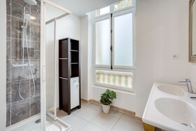 Chateau Cote De Nacre