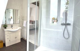 Chateau Cote De Nacre