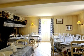 Hôtel - Restaurant Les Bains de Secours