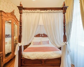 Le Petit Chateau De Barbizon