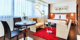 Gatsby Hotel & Restaurant