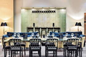 Gatsby Hotel & Restaurant
