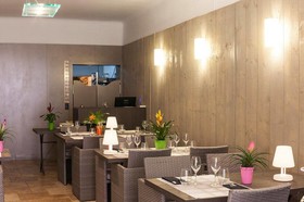 Hôtel Restaurant l'Arbre de Mai