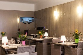 Hôtel Restaurant l'Arbre de Mai