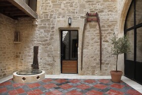 La Maison Des Seigneurs