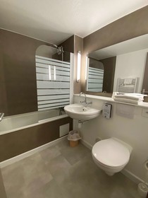 Hôtel Kyriad Fontenay Tresigny