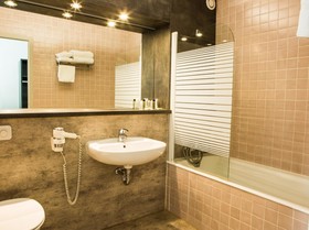 Les Oliviers Hotel