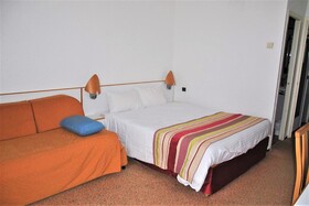 ibis Styles Lille Neuville en Ferrain