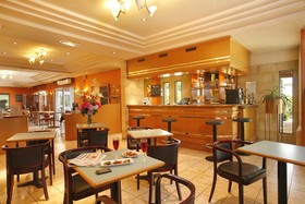 Hôtel Confort Le Moulin Rouge