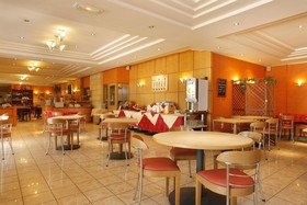 Hôtel Confort Le Moulin Rouge