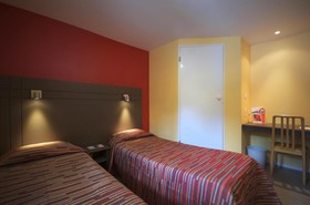 Hôtel Confort Le Moulin Rouge