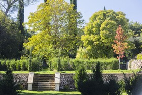 Chateau De Collias Hotel & Restaurant