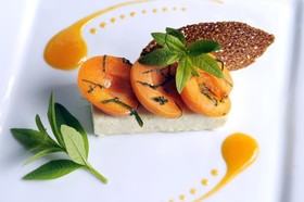 Le St Barnabe Hotel & Spa