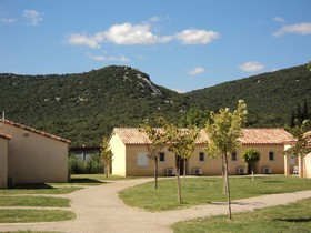 Park & Suites Village Brissac