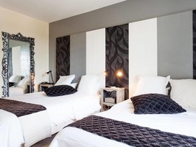 Les Aubuns Country Hôtel