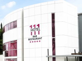 Hotel 111