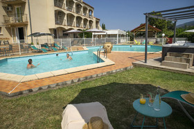 Hotel Le Neoulous