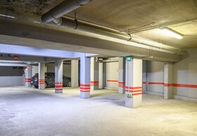 B&B HOTEL Nîmes Centre Arènes