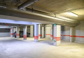 B&B HOTEL Nîmes Centre Arènes