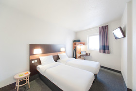 B&B Hôtel Nîmes Centre Arènes