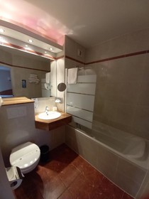 Hotel Kyriad Nîmes Ouest