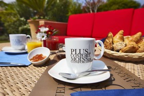 Hotel Kyriad Nîmes Ouest