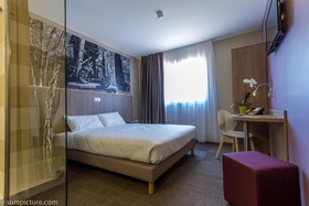 Hotel The Originals Montpellier Est Ecoparc