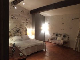 La Vieille Demeure