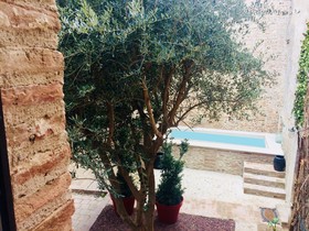 La Vieille Demeure