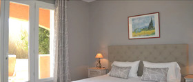 Hotel Le Saint Genies