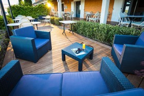 Hotel Le Saint Genies