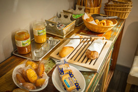 Hotel Le Saint Genies