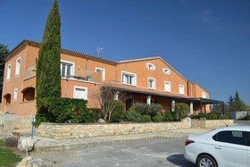 Hotel Le Saint Genies