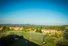 Hotel Le Saint Genies