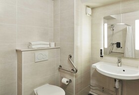 B&B Hotel Paris Est Bobigny Université
