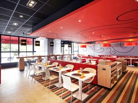 Hôtel ibis Marne-la-Vallée Champs