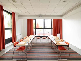 Hôtel ibis Marne-la-Vallée Champs