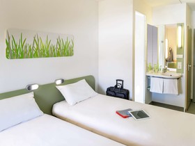 ibis budget Orly Chevilly Tram 7