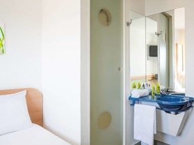 ibis budget Orly Chevilly Tram 7