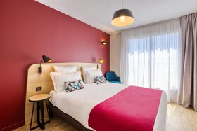 Appart'City Confort Paris Clichy Mairie