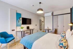 Appart'City Confort Paris Clichy Mairie