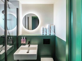 Tribe Paris Clichy