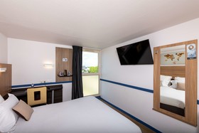 Kyriad Paris Ouest - Colombes
