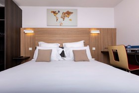 Kyriad Paris Ouest - Colombes