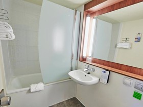 Kyriad Paris Nord – Ecouen La Croix Verte