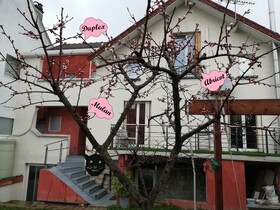 Chalet De Paris