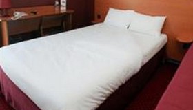 Sky Hotel Goussainville Charles de Gaulle
